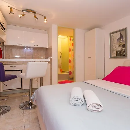 Modern And Practical In The Heart Of Apartment *